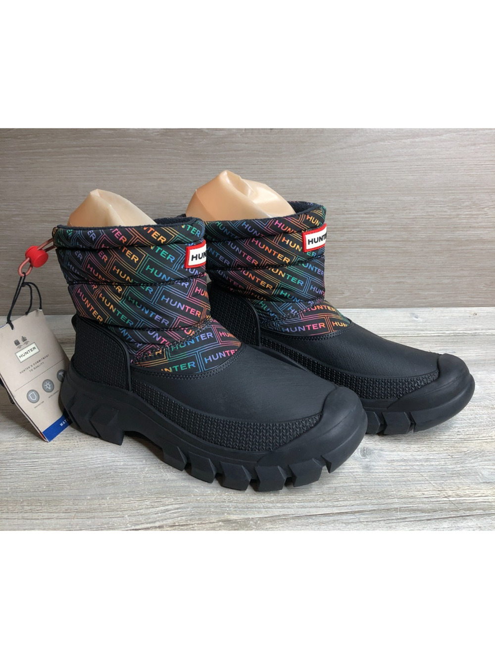 Hunter Intrepid Rainbow Logo Insulated Waterproof Short Boots Women’s Size 5